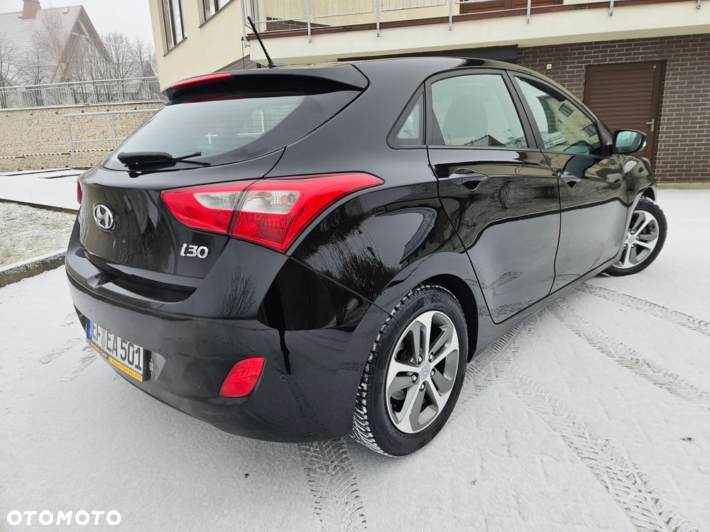 Hyundai i30 1.4 Fifa World Cup Edition - 29