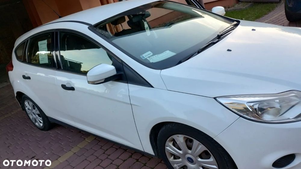 Ford Focus - 1