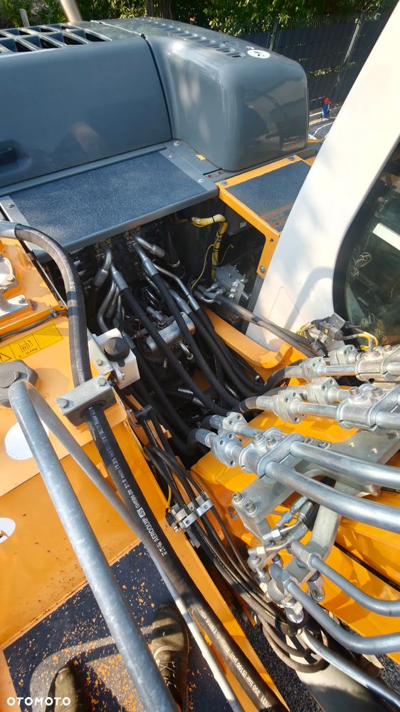 Liebherr - 10
