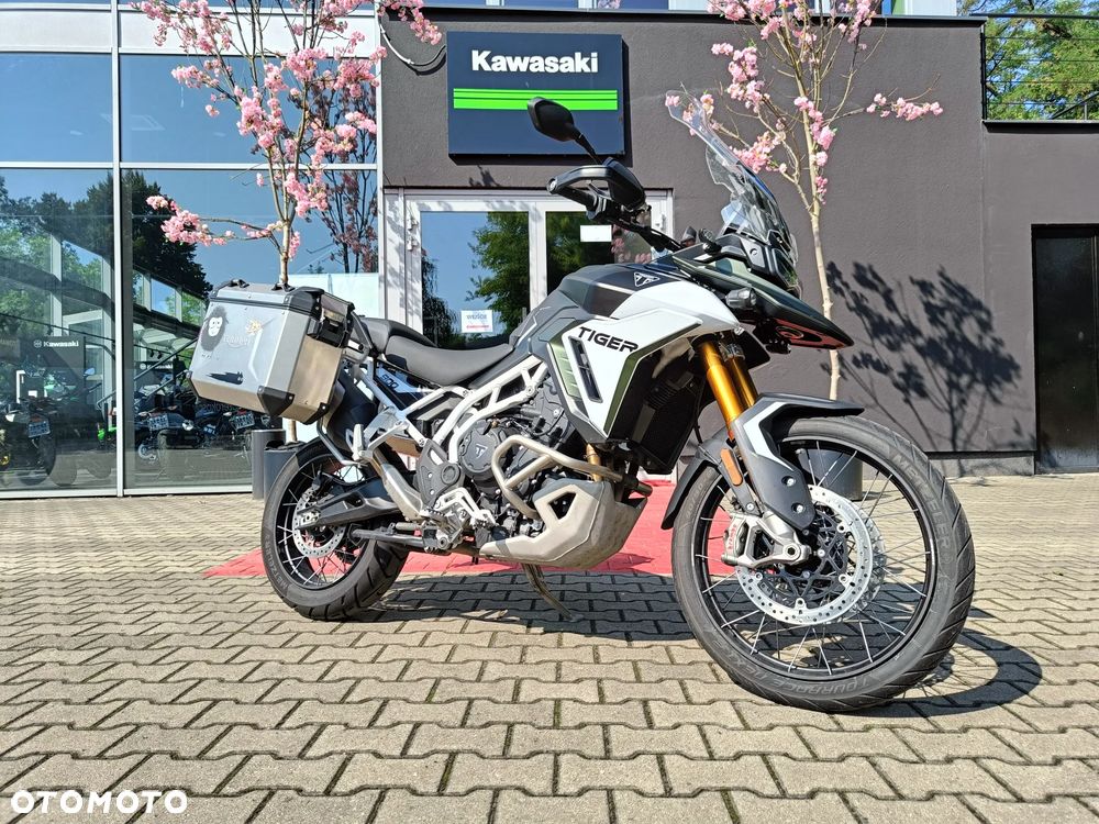 Triumph Tiger - 1