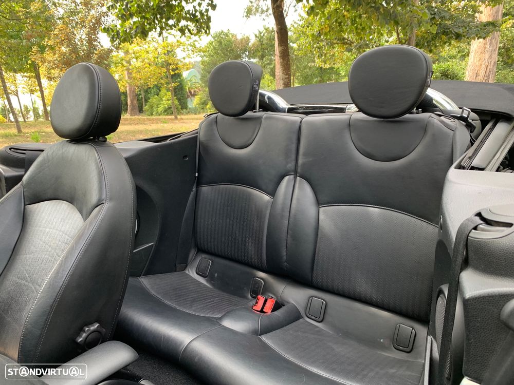 MINI Cabrio Cooper D - 12