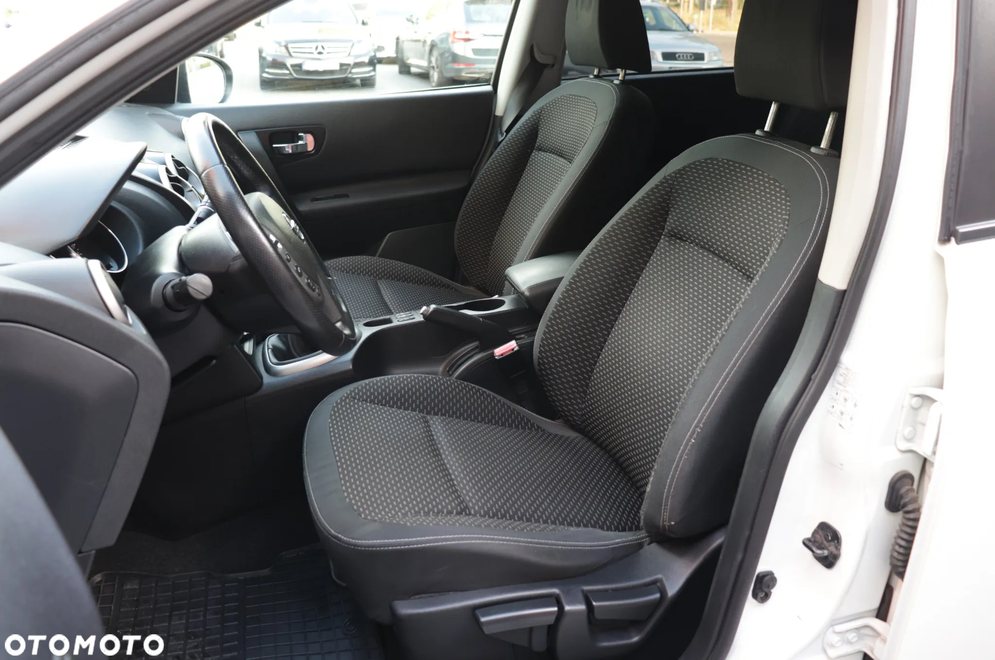 Nissan Qashqai 1.6 DCi Acenta - 18