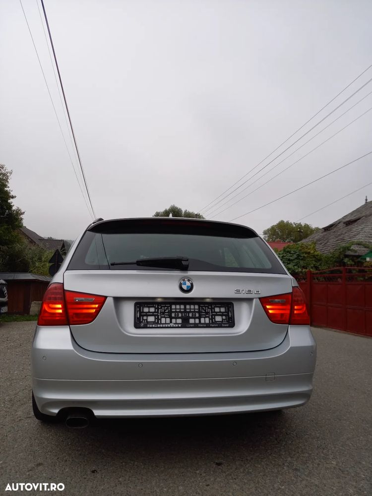 BMW Seria 3 318d Touring - 5