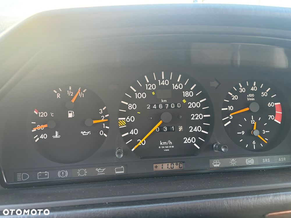 Mercedes-Benz W124 (1984-1993) - 21