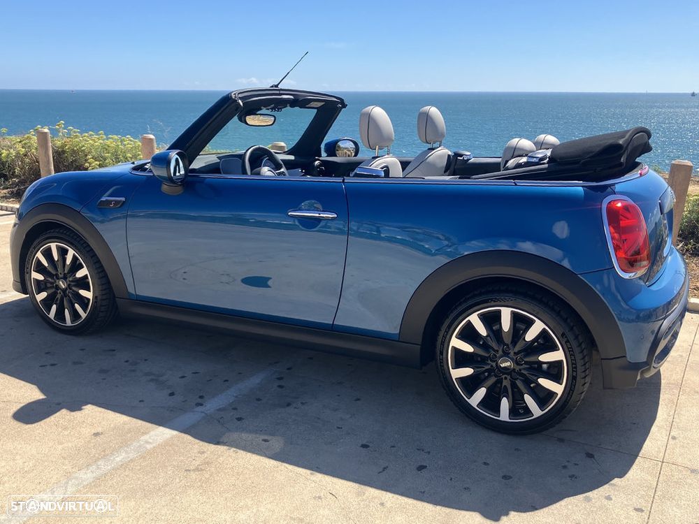 MINI Cabrio Cooper S Premium Extra Classic Auto - 4