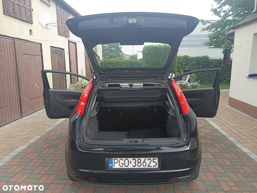 Fiat Grande Punto - 4
