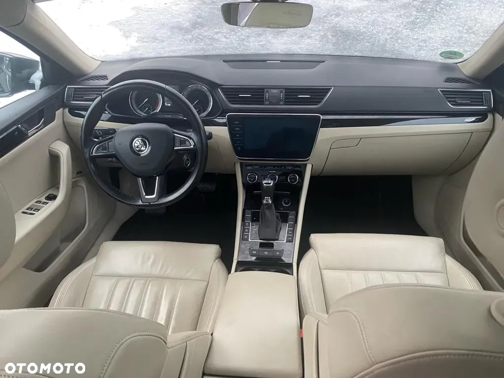 Skoda Superb Combi 2.0 TDI 4x4 DSG L&K - 3