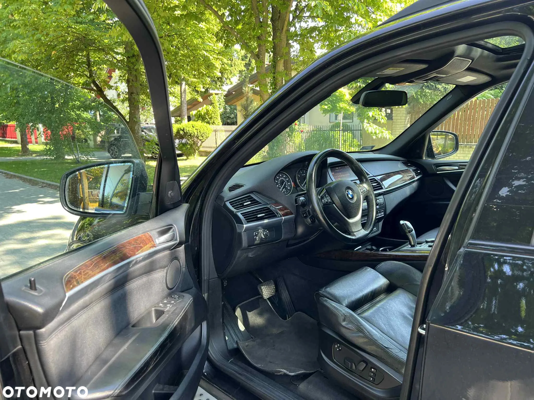 BMW X5 4.8i xDrive - 6