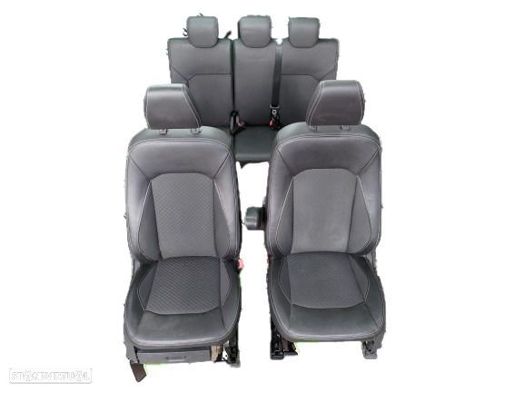 Conjunto Bancos Ford Ecosport - 1