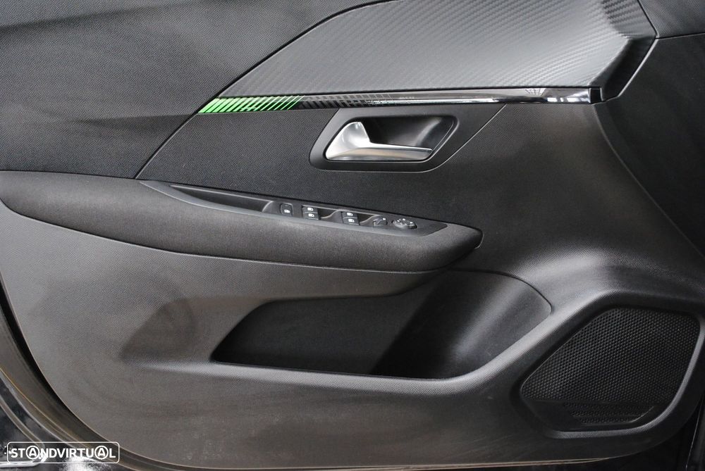 Peugeot 208 1.2 PureTech Active Pack - 31