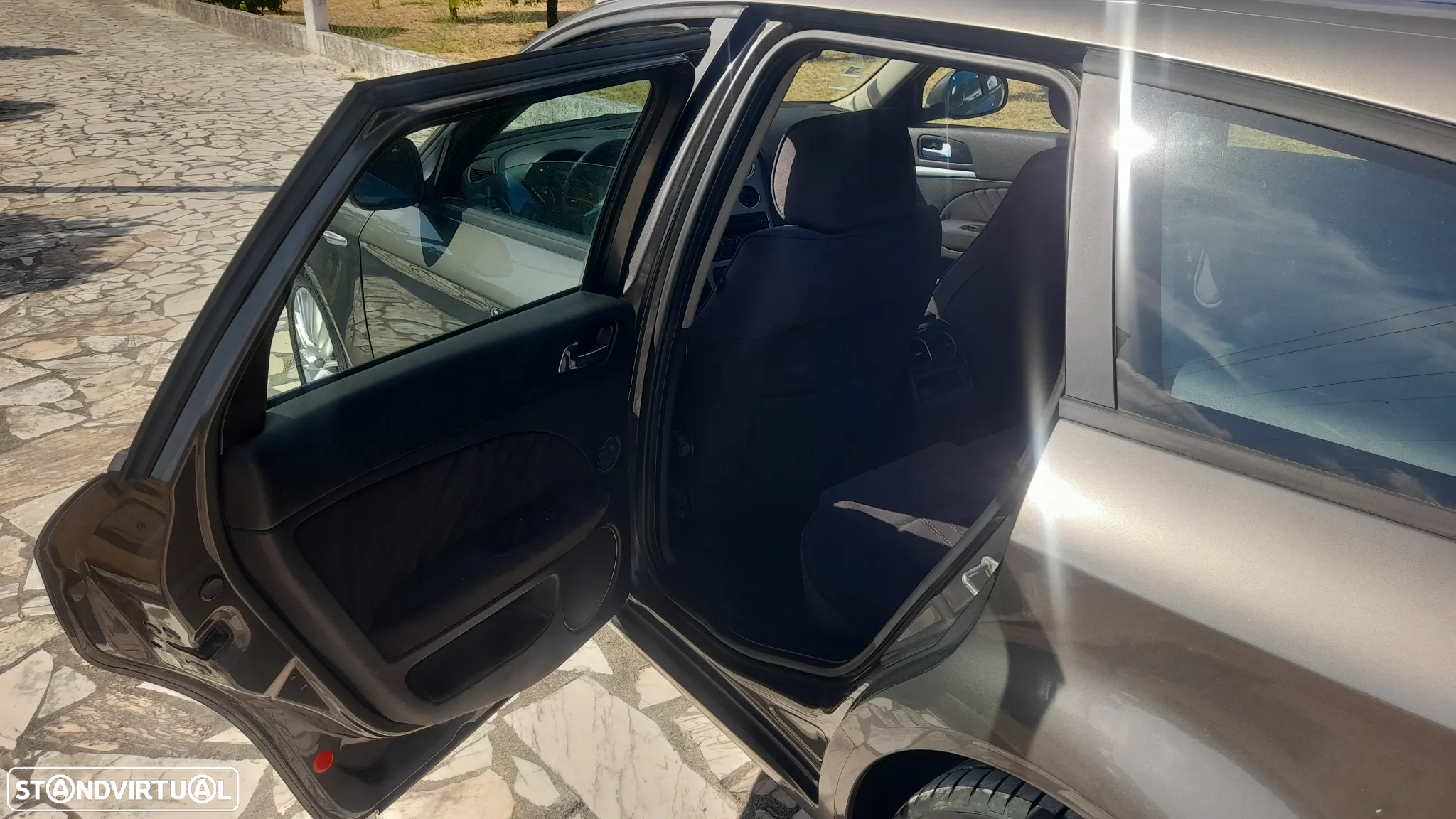 Alfa Romeo 159 Sportwagon 1.9 JTDm 16V Sportiva - 26
