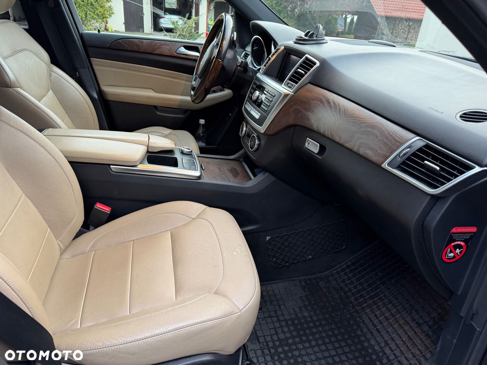 Mercedes-Benz ML - 3