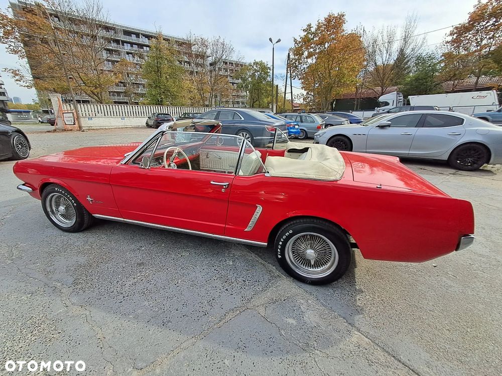 Ford Mustang - 31