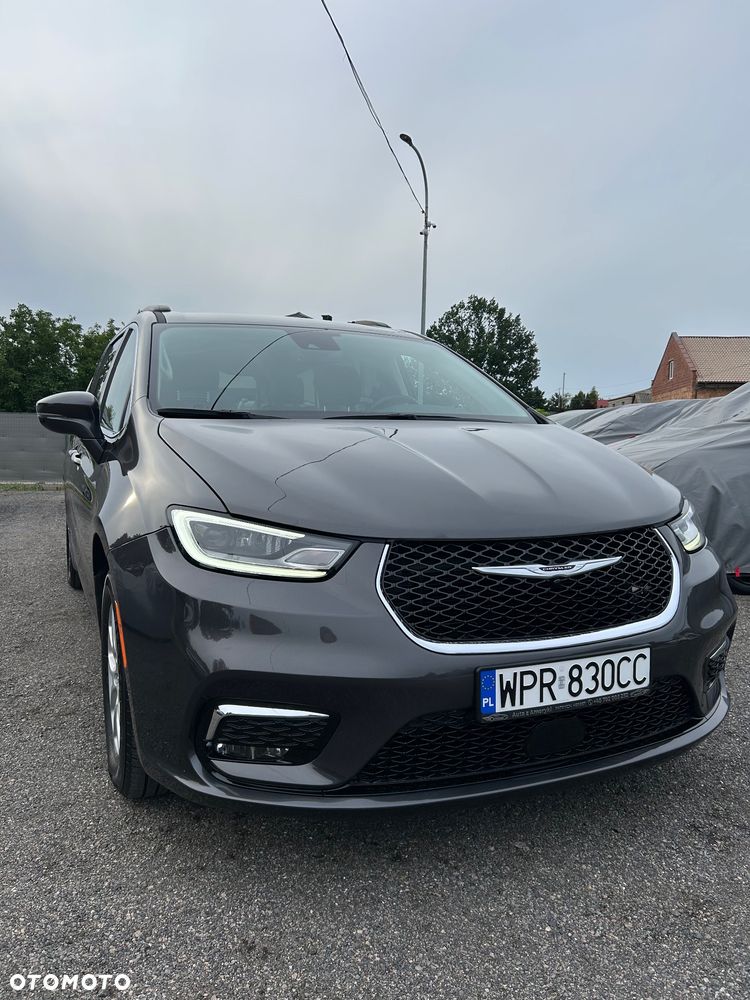 Chrysler Pacifica - 6
