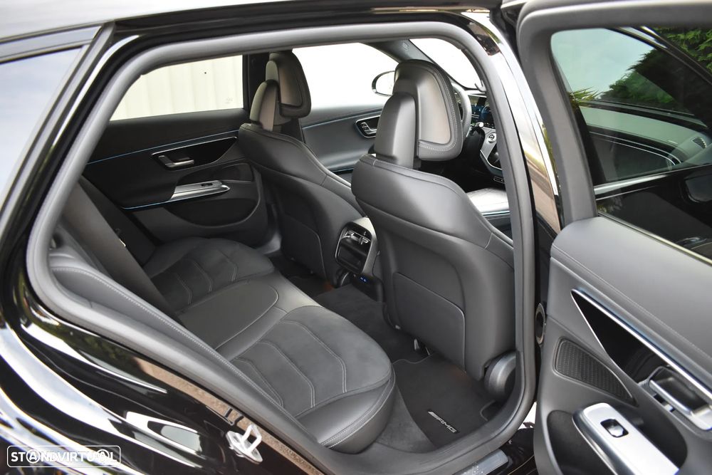 Mercedes-Benz E 300 Standard - 18