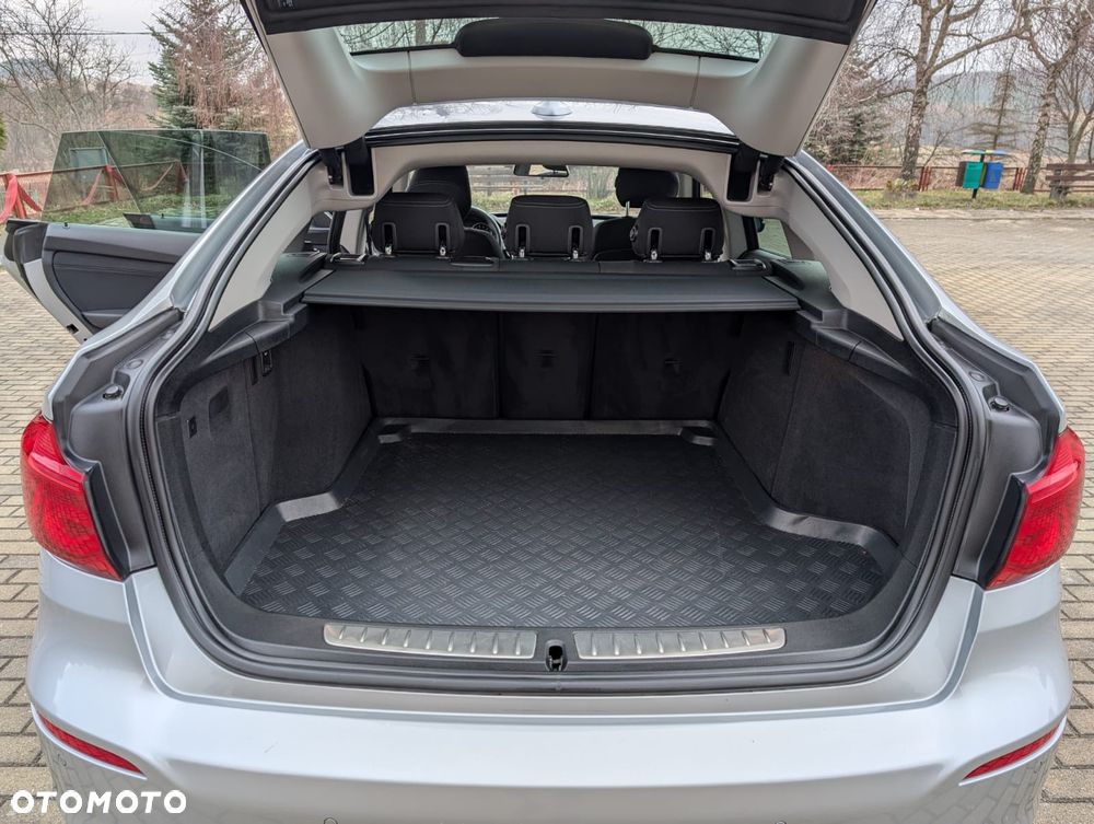 BMW Seria 3 320i GPF Advantage sport - 23