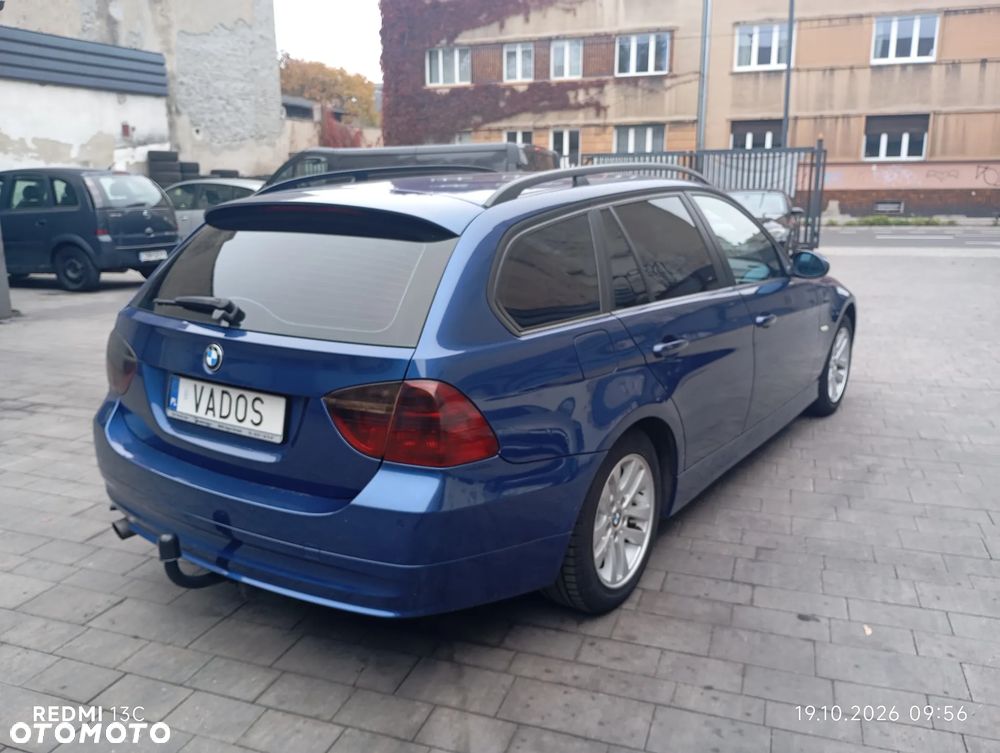 BMW Seria 3 318i - 7