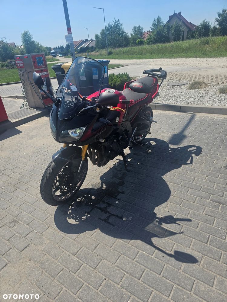 Yamaha FZ - 2