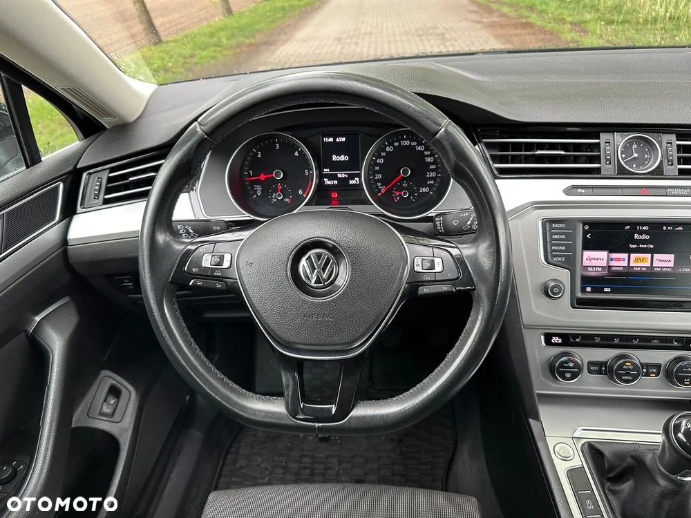 Volkswagen Passat Variant 2.0 TDI (BlueMotion Technology) Comfortline - 9
