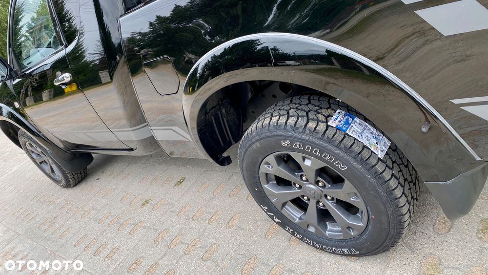 Mitsubishi L200 - 25