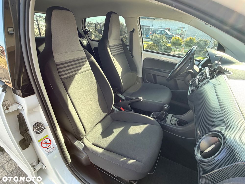 Volkswagen up! 1.0 move - 29