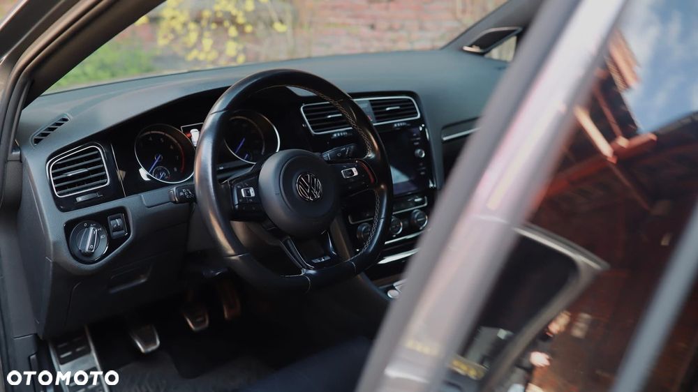 Volkswagen Golf - 7