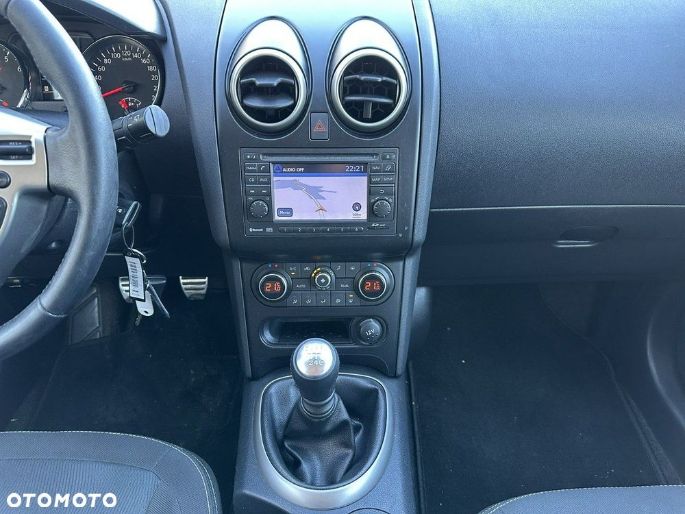 Nissan Qashqai - 23