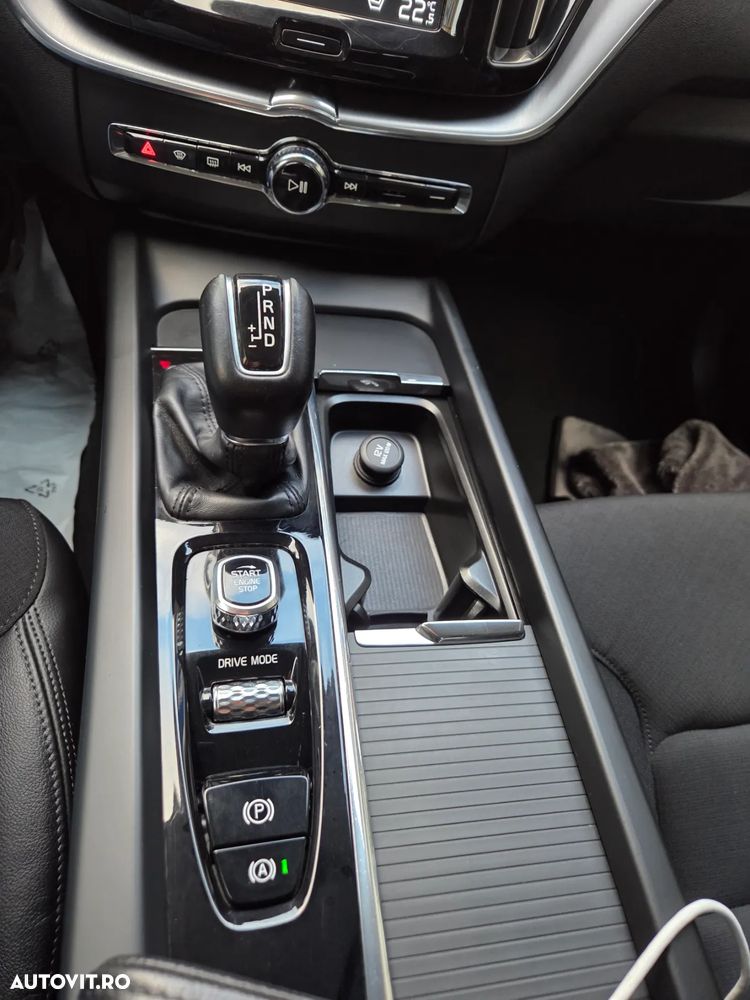 Volvo XC 60 D4 AWD Inscription - 5