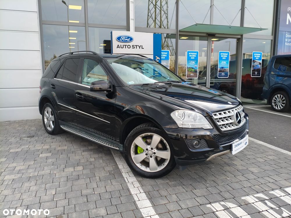 Mercedes-Benz ML 350 4-Matic - 39