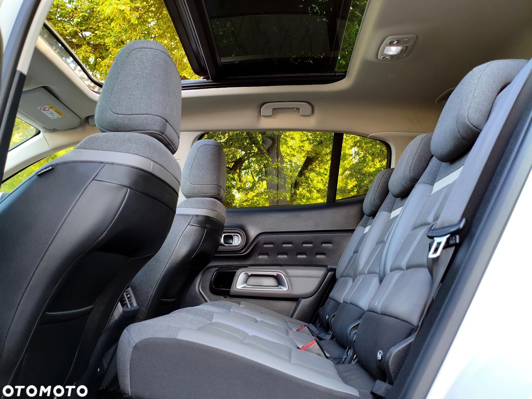 Citroën C5 Aircross Hybrid 225 e-EAT8 MAX - 35