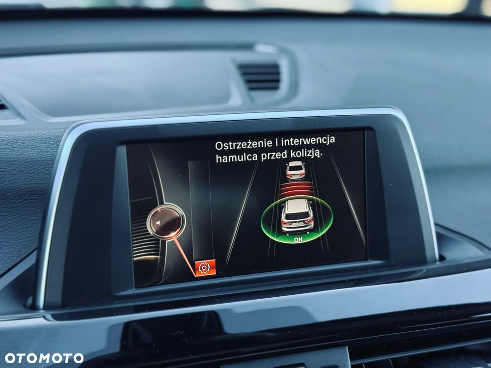 BMW X1 sDrive18d - 33