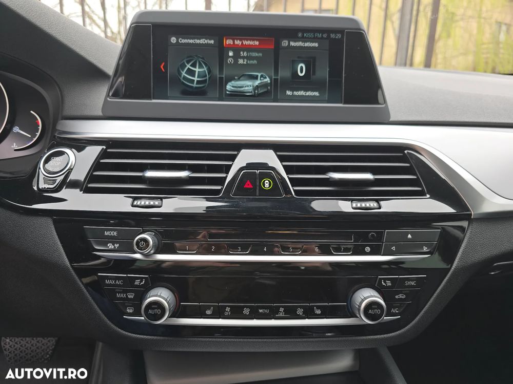 BMW Seria 5 520d AT - 30