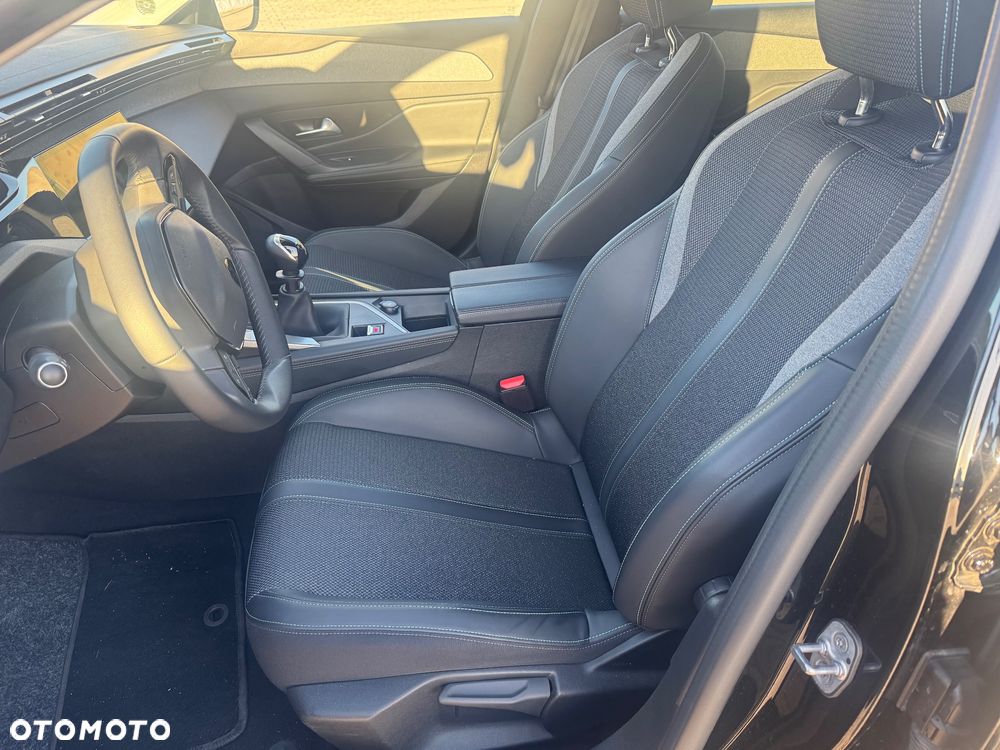 Peugeot 308 1.2 PureTech Allure S&S - 10
