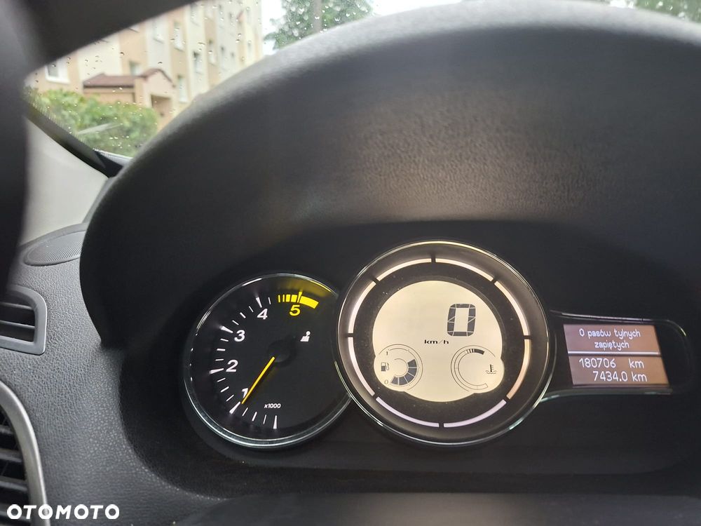 Renault Megane 1.5 dCi Limited - 10