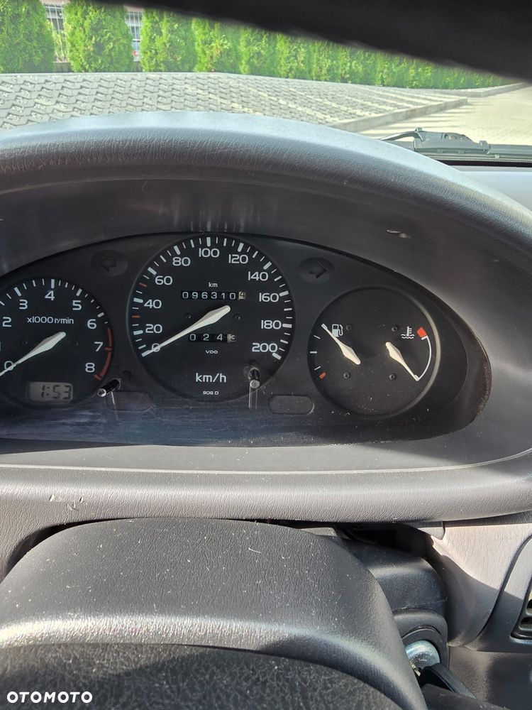 Nissan Micra - 9