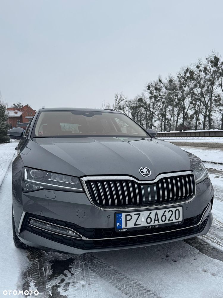 Skoda Superb 2.0 TSI L&K DSG - 4