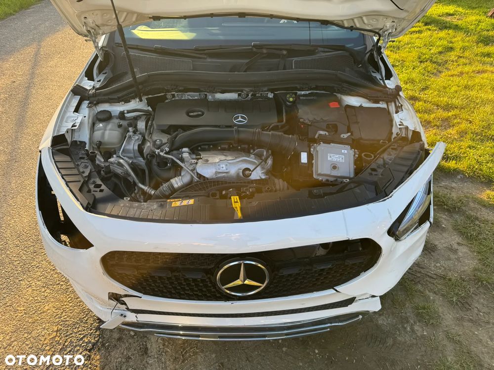 Mercedes-Benz GLA 250 8G-DCT - 31
