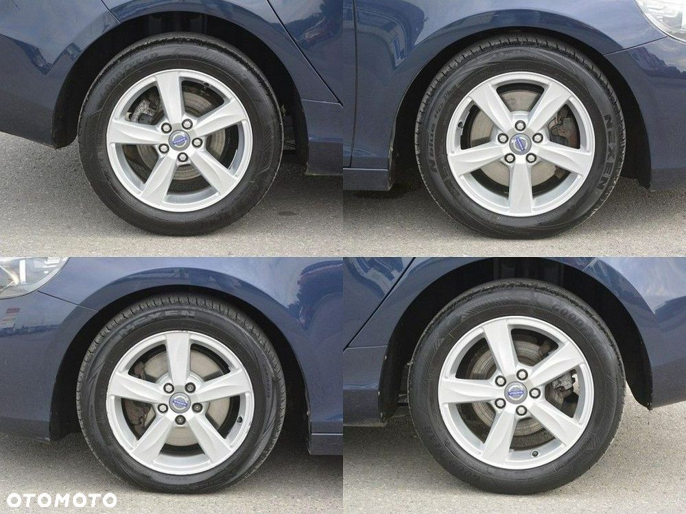 Volvo V40 D2 Powershift Momentum - 28