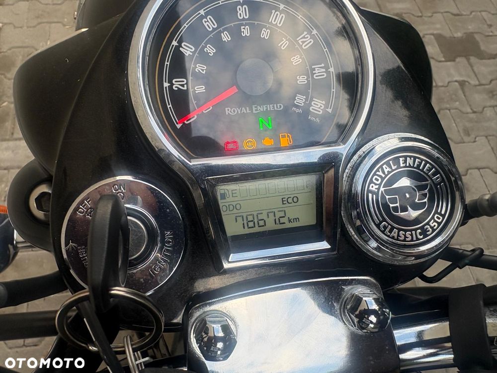 Royal Enfield Classic - 12