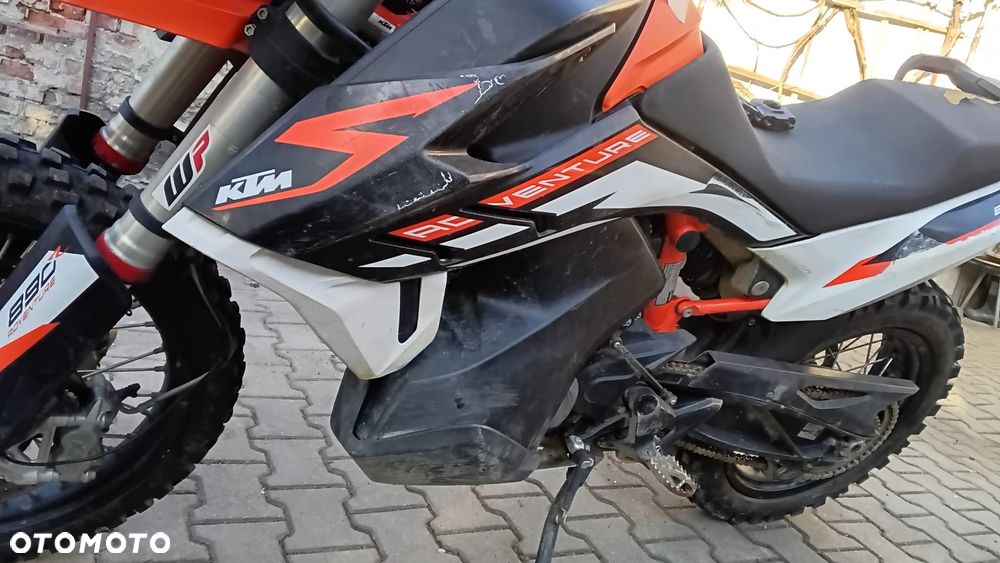 KTM Adventure - 7