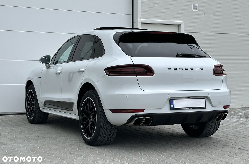 Porsche Macan Turbo PDK - 16