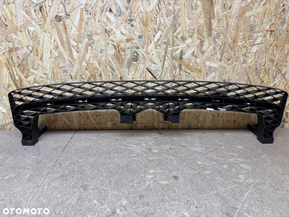 VW PASSAT B7 ŚLIZG ZDERZAKA PRZÓD WSPORNIK ATRAPY BELKA 3AA807571 - 9