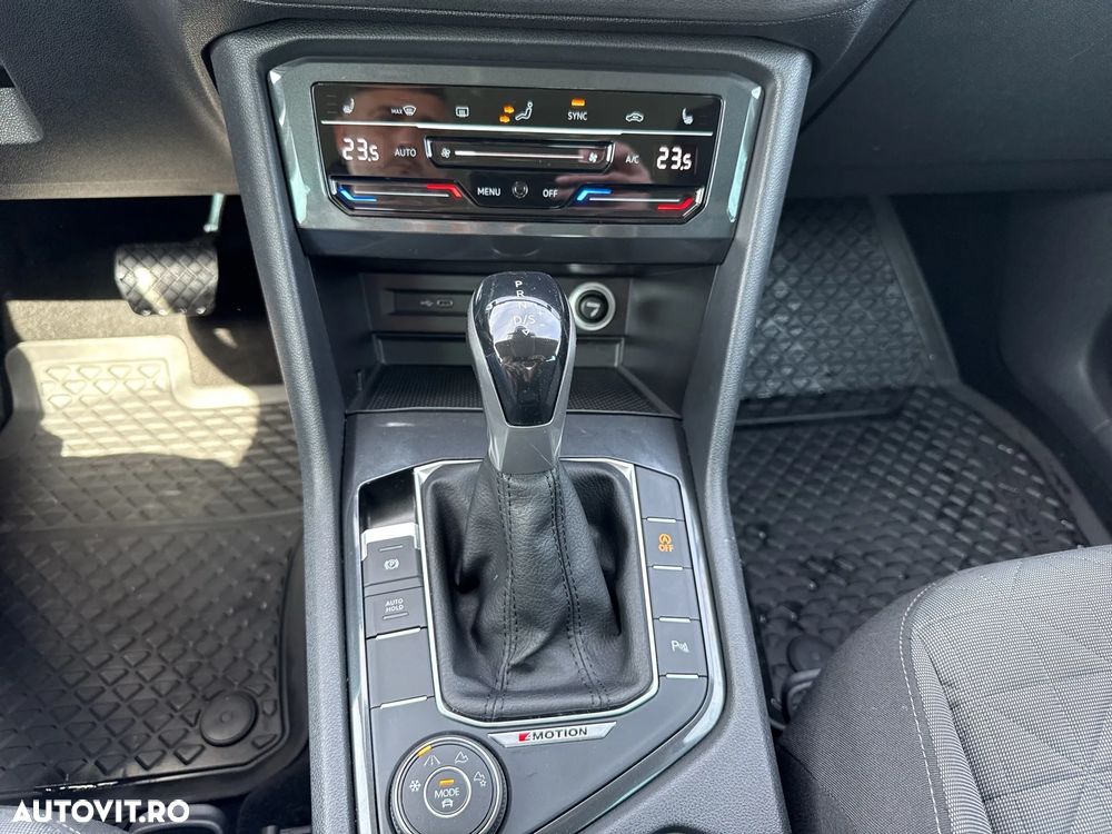 Volkswagen Tiguan 2.0 TDI SCR DSG Life - 25