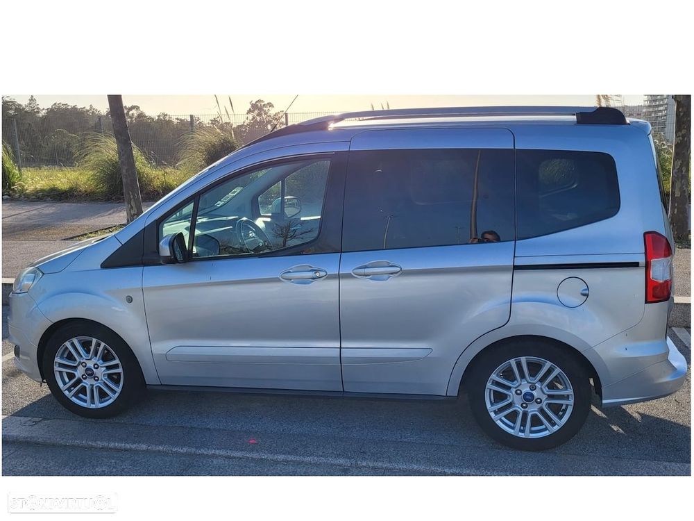 Ford Tourneo Courier 1.0 EcoBoost Titanium - 1
