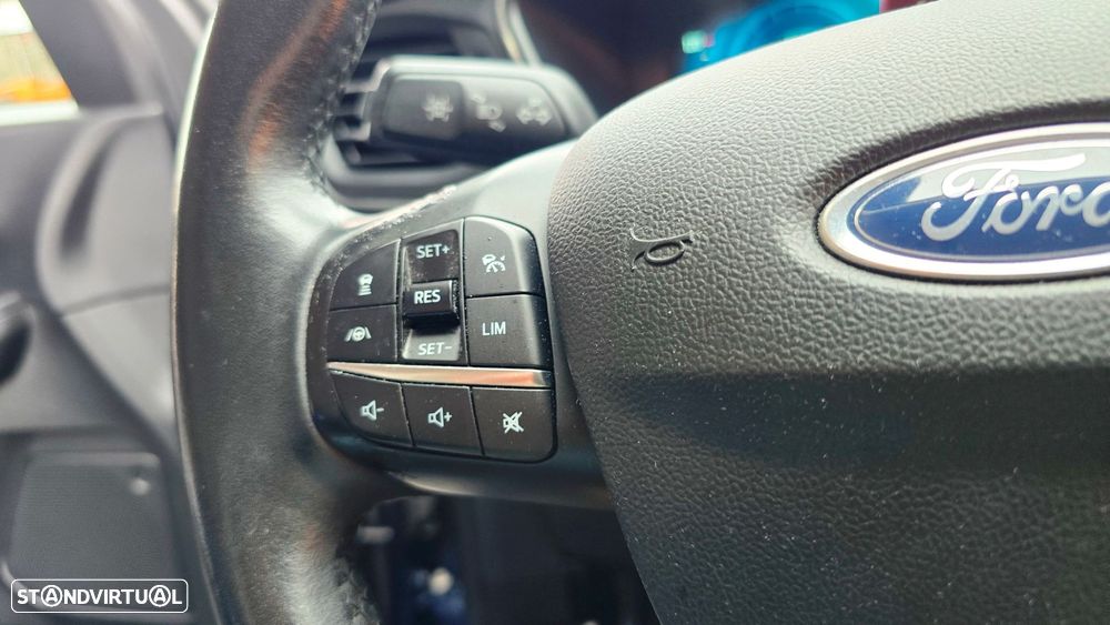 Ford Kuga 2.5 PHEV Titanium - 22
