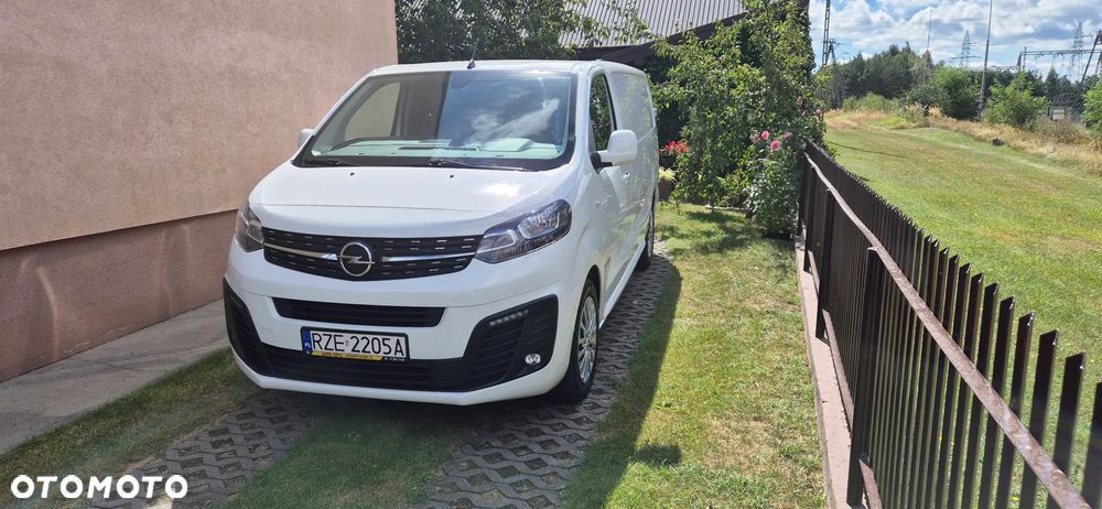 Opel Vivaro - 1
