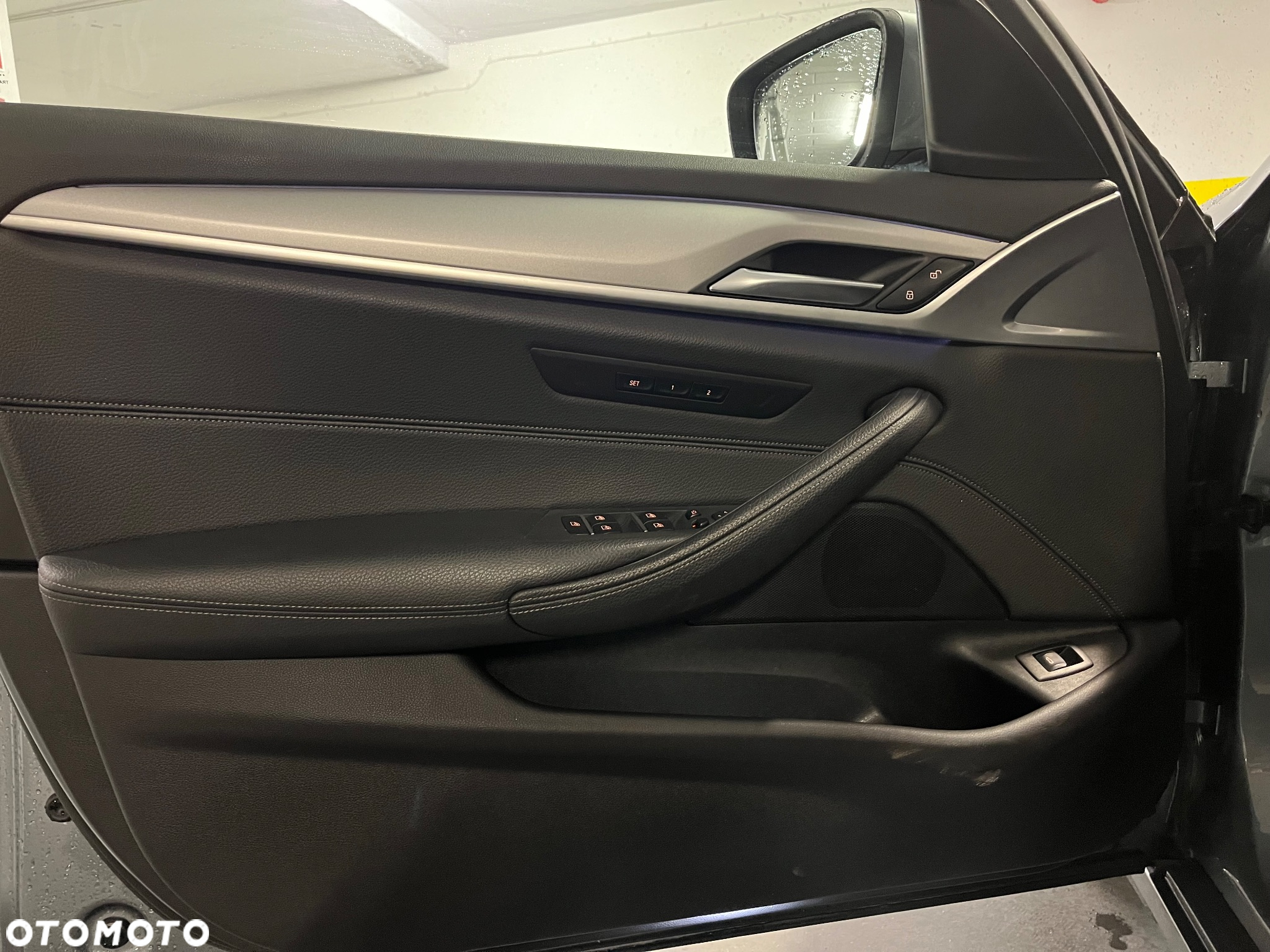 BMW Seria 5 525d Luxury Line - 14