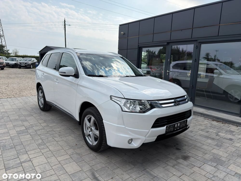 Mitsubishi Outlander 2.2 DID Intense + - 1