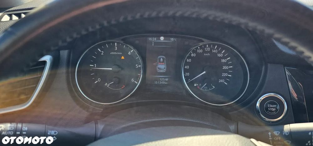 Nissan Qashqai 1.5 dCi N-Connecta EU6 - 13