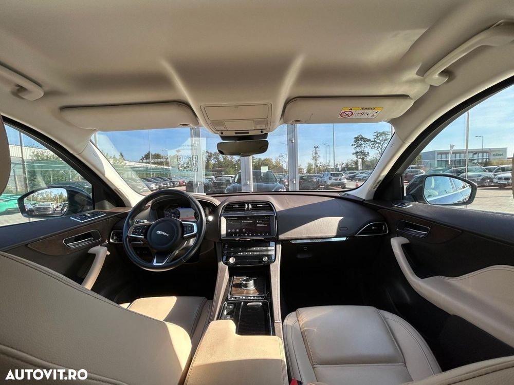 Jaguar F-Pace 20d AWD Aut. Prestige - 12